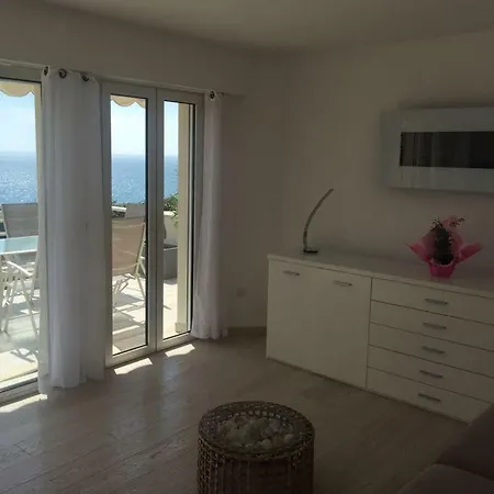 Delizioso Vista Mare Apartment *